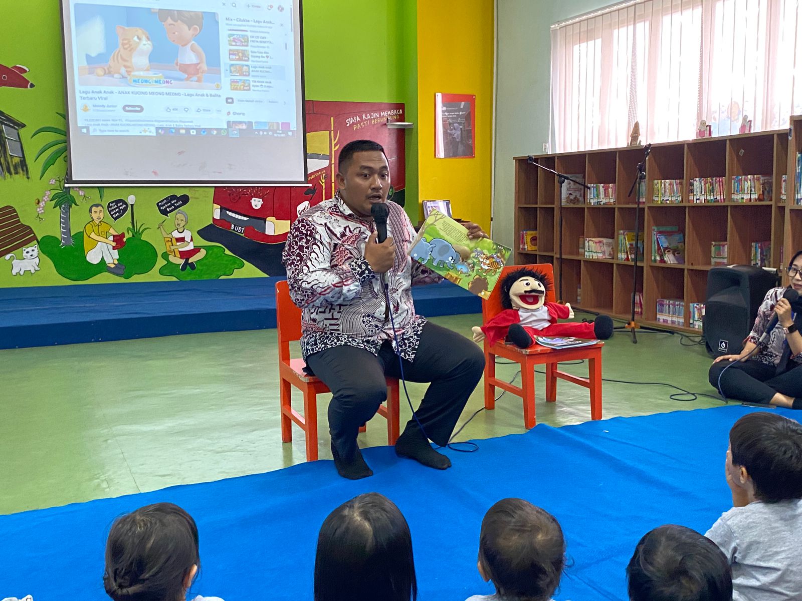 Wisata LiterAsyik Ke Perpustakaan Jakarta Timur Bersama Whoppy Daycare & Play School